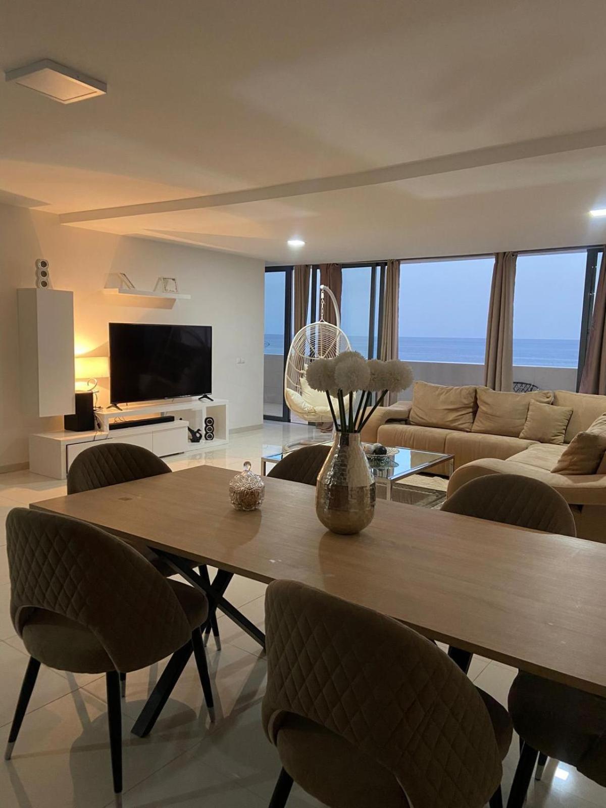 Nice Duplex, برايا المظهر الخارجي الصورة
